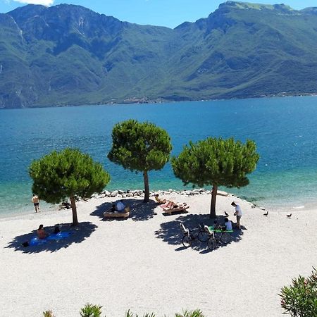 Appartamento Casa Vacanze Spiaggia D'Oro Desenzano del Garda Ngoại thất bức ảnh